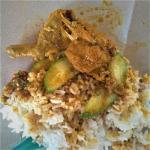 Nasi Berlauk Ayam Gulai