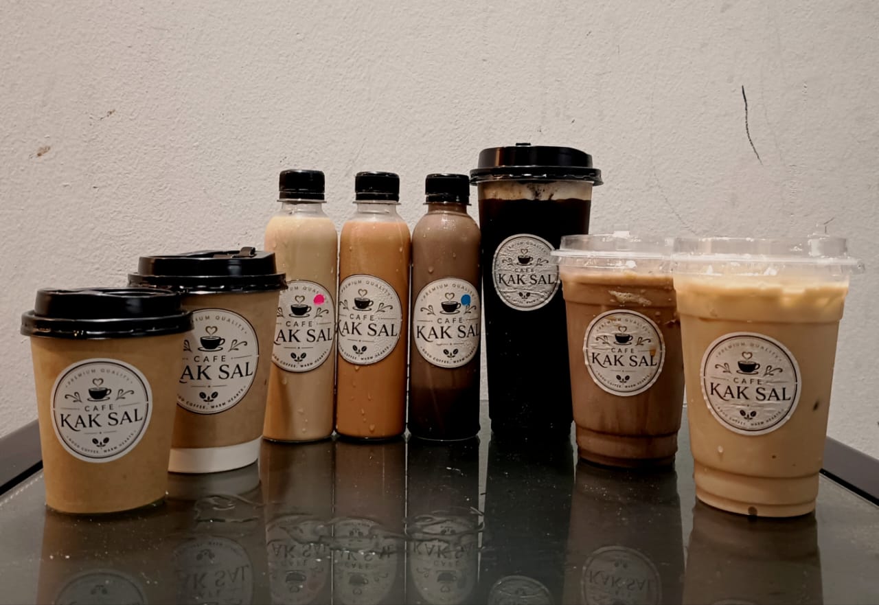 Discover the Flavors of Cafe Kak Sal: Fresh Delights Await!